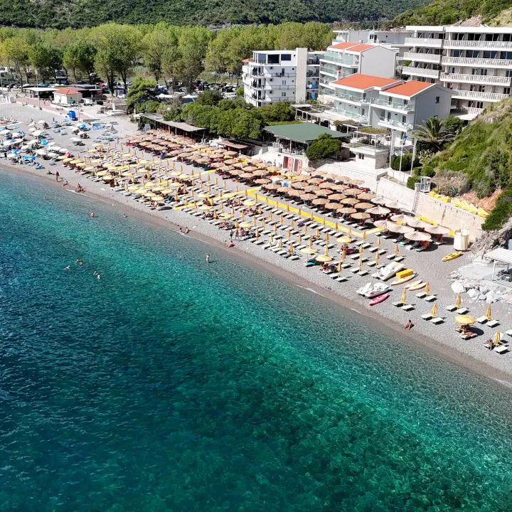 Jaz Beach, The organised end