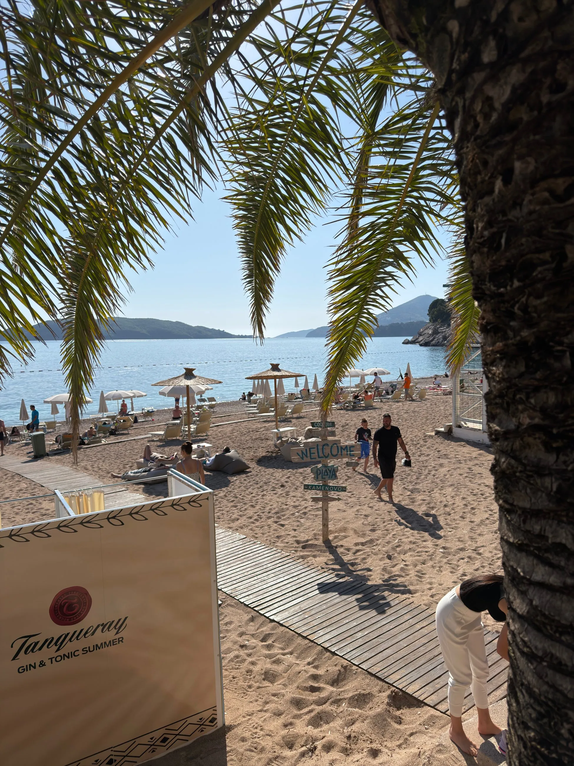 Kamenovo Beach, The beach club