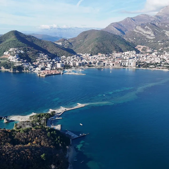 Sveti Nikola Island, The wider bay view