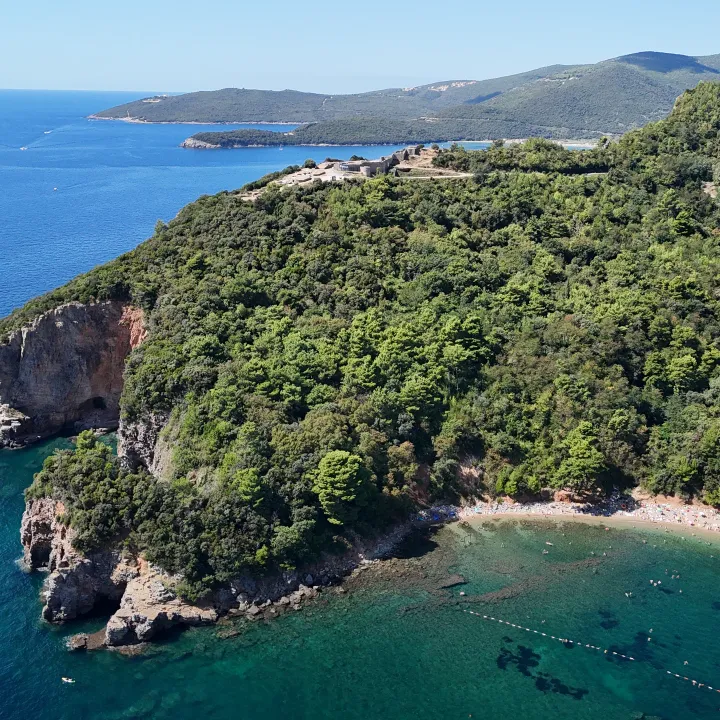 Mogren Beach, Mogren cove in full